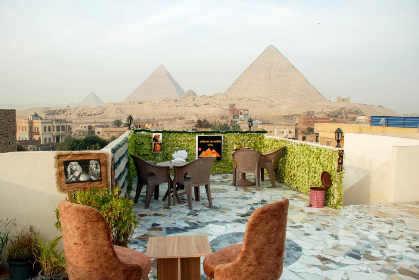 Pyramids Show Hotel Kafret el-Gabal Zewnętrze zdjęcie