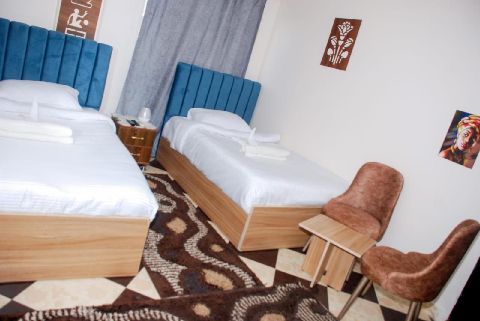 Pyramids Show Hotel Kafret el-Gabal Zewnętrze zdjęcie