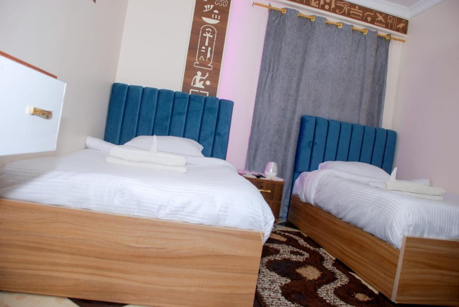 Pyramids Show Hotel Kafret el-Gabal Zewnętrze zdjęcie