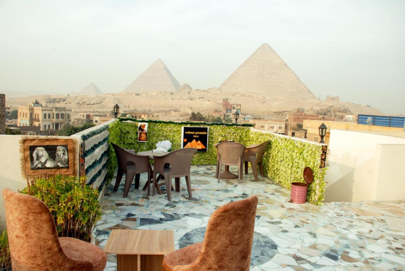 Pyramids Show Hotel Kafret el-Gabal Zewnętrze zdjęcie