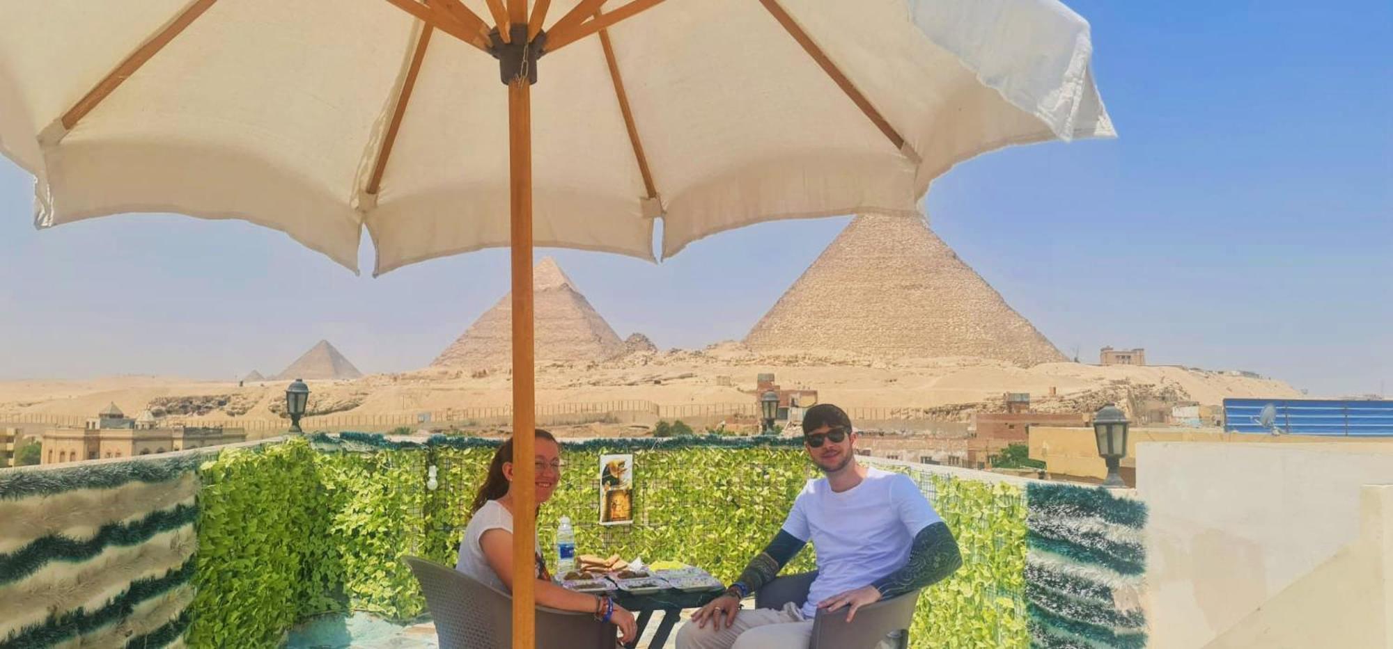 Pyramids Show Hotel Kafret el-Gabal Zewnętrze zdjęcie